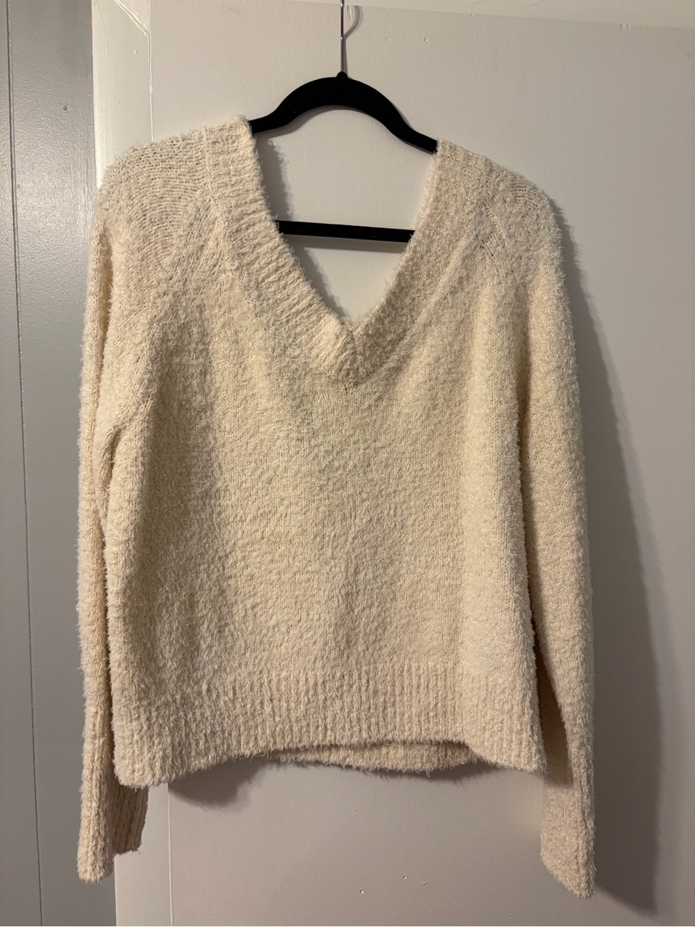 Madewell Cream Textured V-Neck Sweater